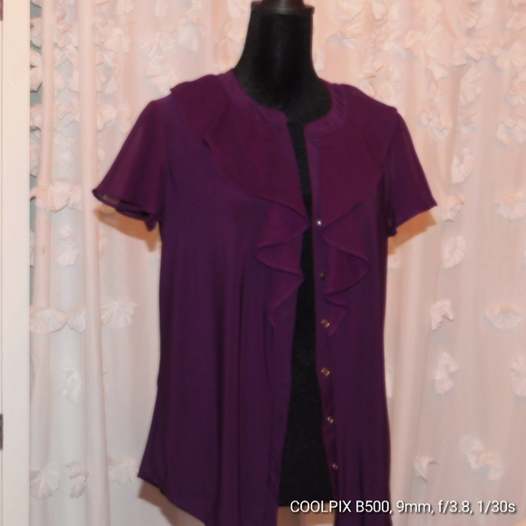 Concept blouse size medium beautiful deep blum color - Picture 1 of 4